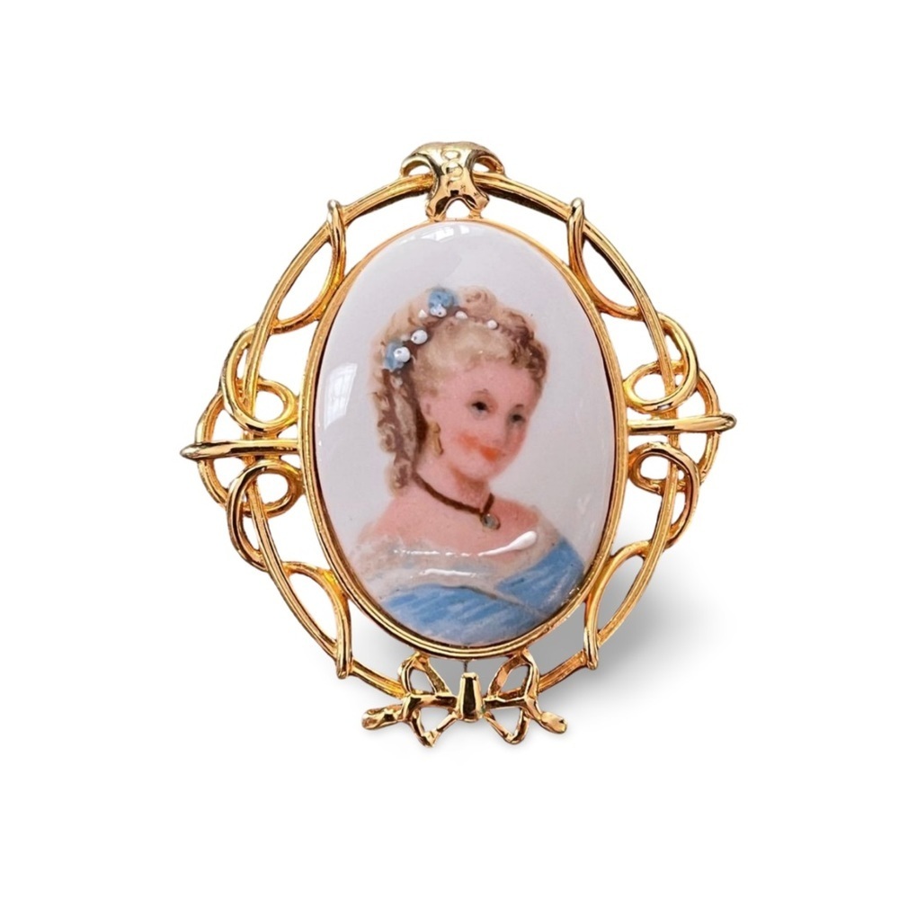 Edgar Berebi Limoges Hand Painted Porcelain Portrait Brooch | Gold Tone Vintage